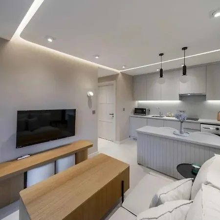 Villa Renovu Premium By Helis *
